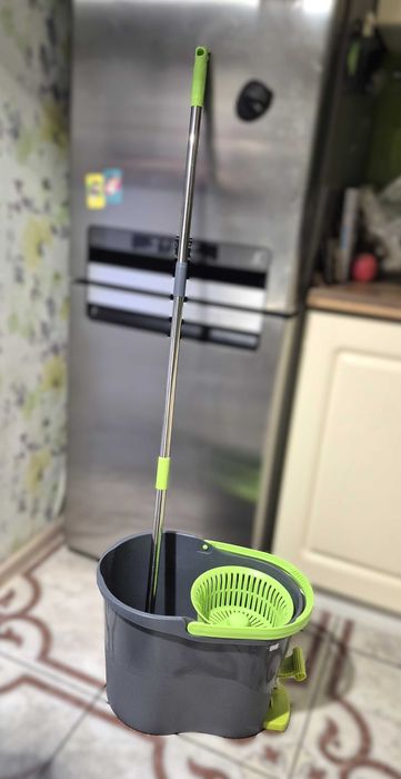 Комплект швабра и большое ведро с механическим отжимом (высота 32 см)
