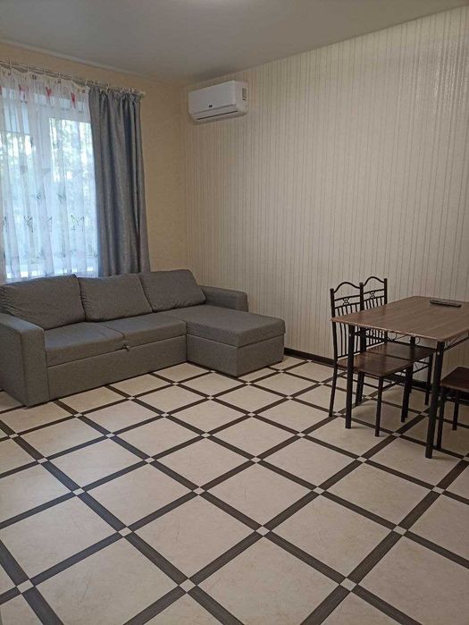 Шпиталь 1 хв пішки. Подобово квартира м.Наукова. Харків центр,