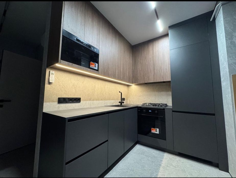 Дизайнерські меблі на замовлення. - 20% новорічні знижки на монтаж!