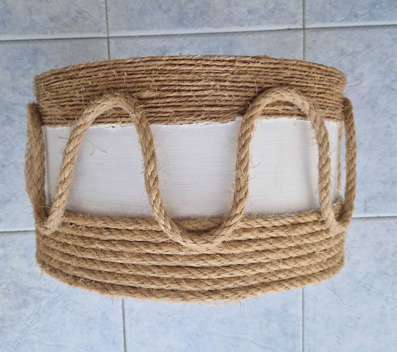 Abajur para candeeiro cor branco e juta