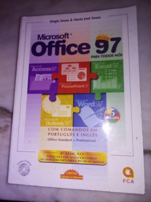Conjunto de 2 Livros Microsoft Office 97