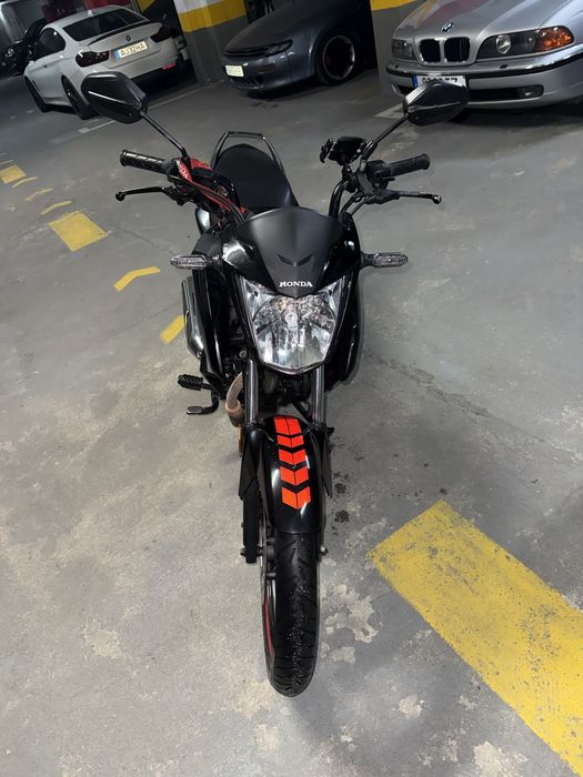 A venda honda cb125f 2024