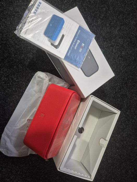 coluna de som portátil Bluetooth da marca DOSS