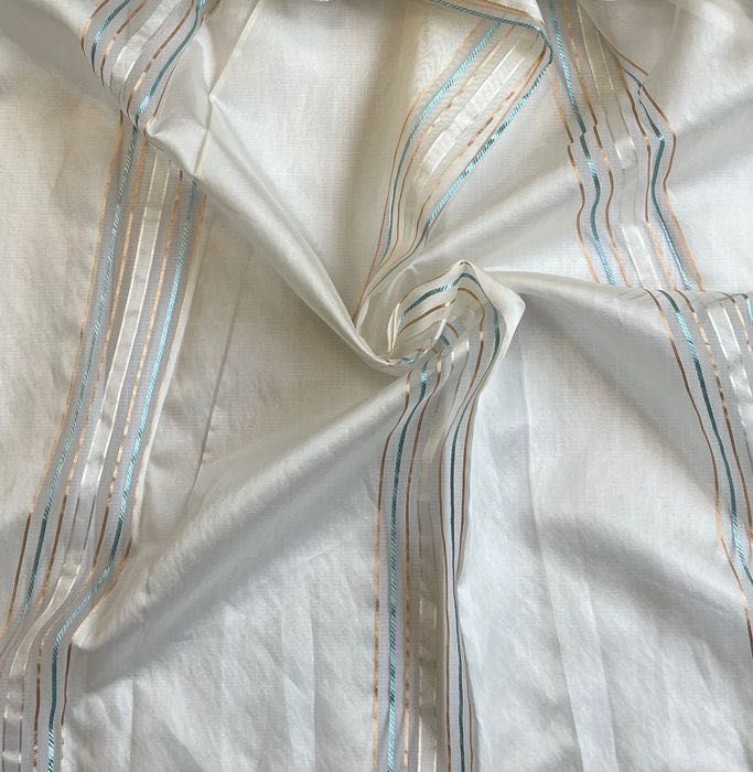 Firana/tkanina organza kremowa z pionowymi pasami