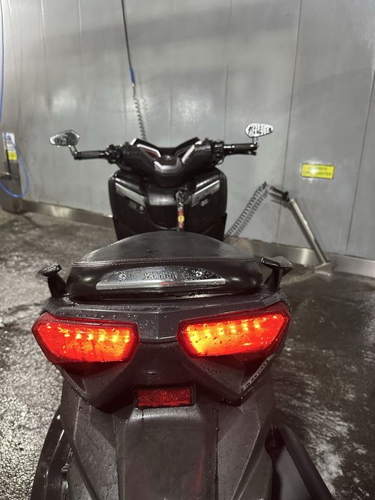 Vendo ou troco xmax 125 2016 NEGOCIAVEL