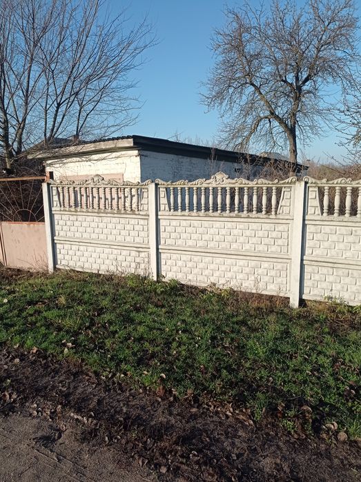 Помешкання біля річки. Село Брусилів.