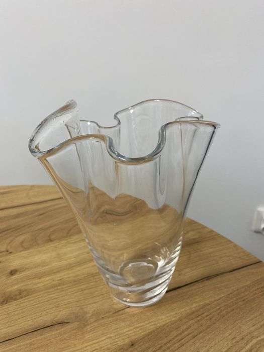 Solidny szklany wazon na kwiaty 24 cm