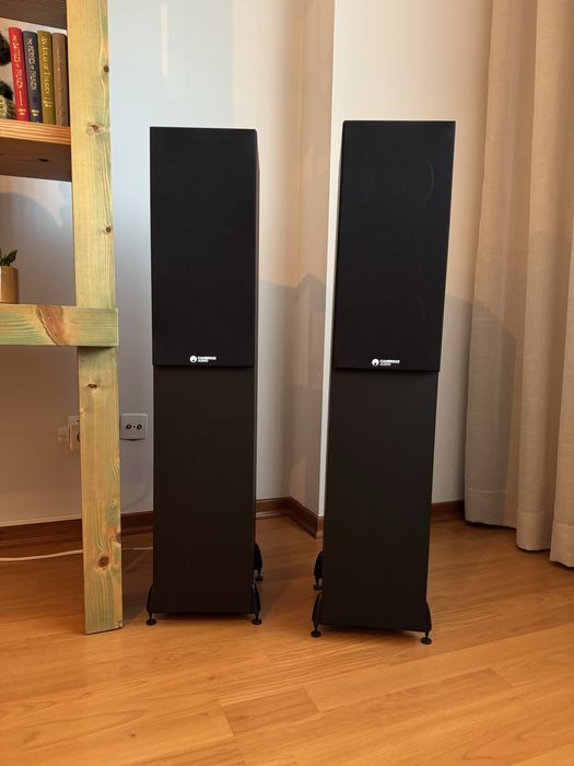 Colunas Cambridge Audio SX-80
