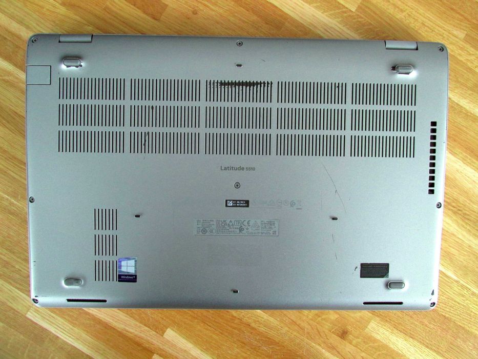 Dell Latitude 5510 15" i7 16GB 512GB SSD laptop notebook (12)