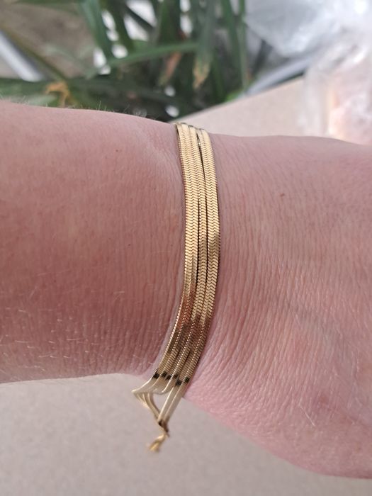 Piękna pozłacana bransoletka żmijka z sercem