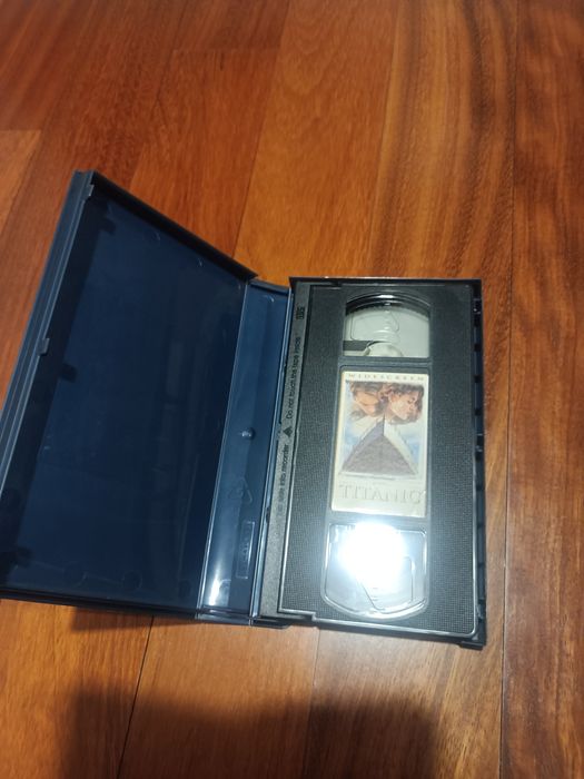 Vendo VHS filme Titanic em estado impecável