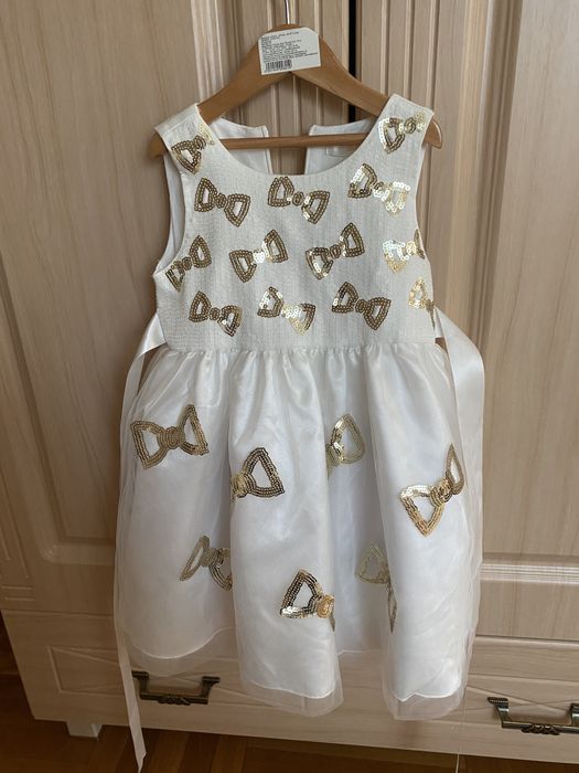 Платье нарядное