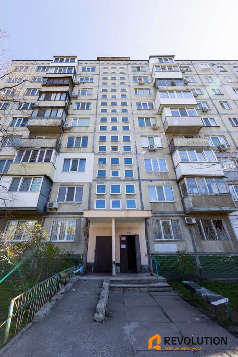 Продаж 1 кім БЕЗ % вул. Героїв Полку Азов 3а м. Оболонь 10 хв пішки