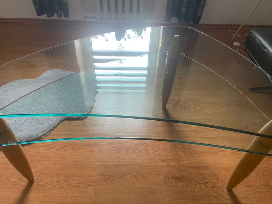 Szklany stolik kawowy Logo