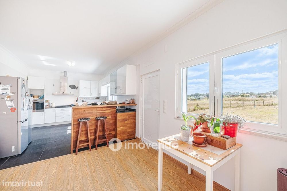 Moradia T4 incrível, com terreno de 4.200m², no Rebocho, Coruche