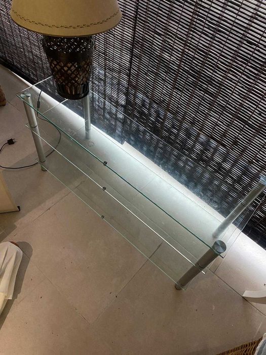 mesa em vidro para televisão