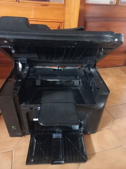Impressora multifuncional HP LaserJet Pro M1536dnf