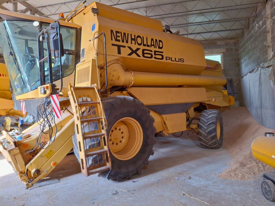 New Holland TX 65 PLUS napęd 4x4 gender 5m sprowadzony (62,64,66,68)
