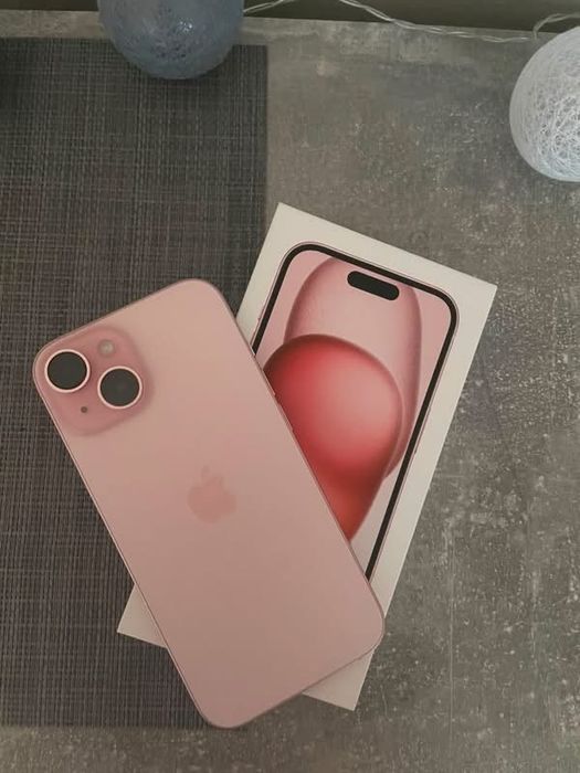 iPhone 15 różowy 128 GB kondycja baterii 90% W celu dokonania zakupu prosze o wiadomosc prywatna .Mozliwosc zakupu odbior/ wysylka po 5 września