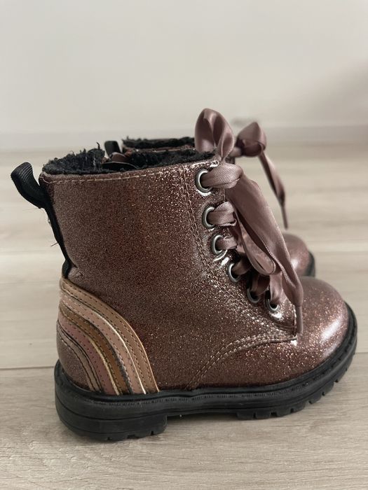 Черевики на дівчинку  23 розмір