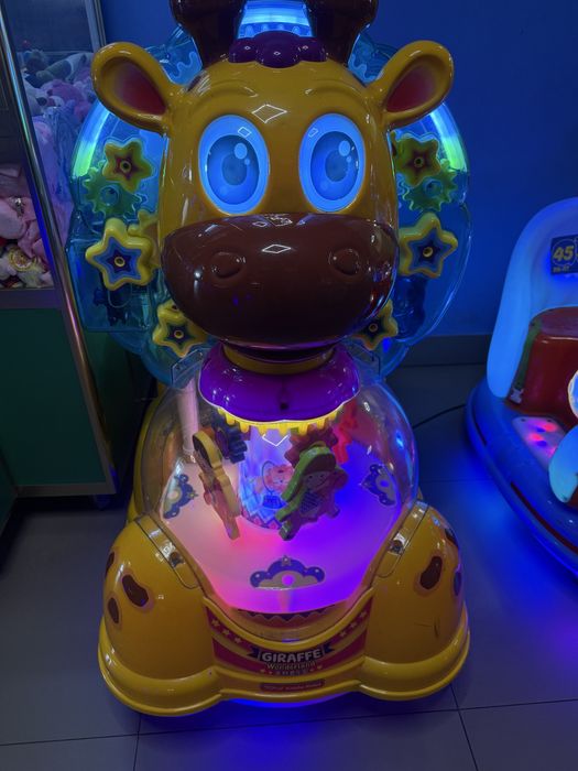 Продам ігровий автомат -качалку ʼЖирафʼ