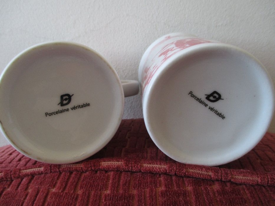 Duas Canecas de "Porcelaine Véritable" NOVAS com imagens pintadas.