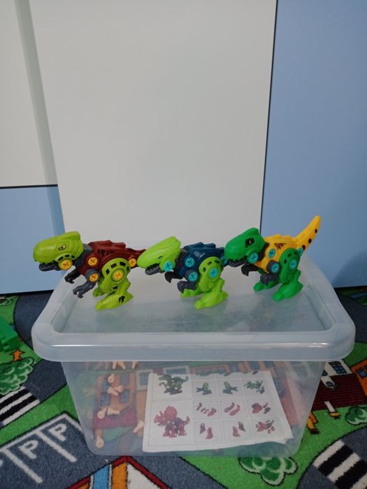 Dinozaury na śrubki