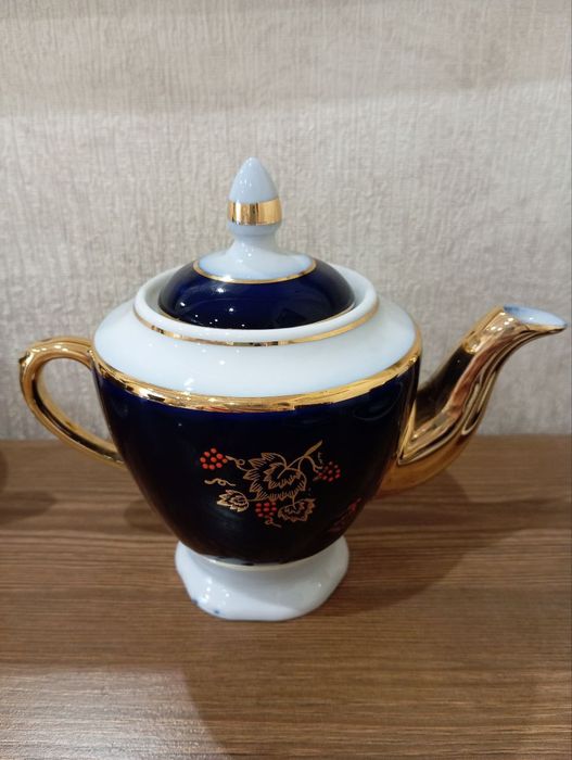 Вінтажний чайний сервіз