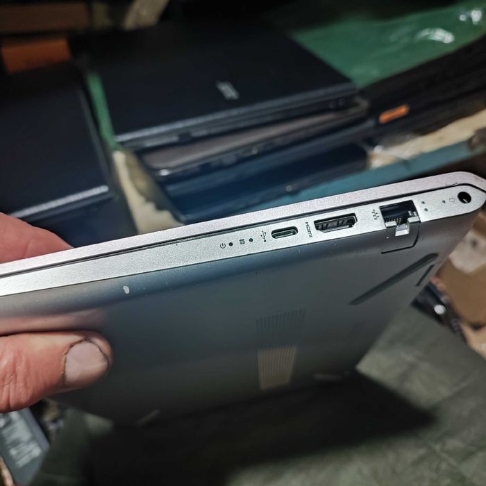 HP Pavilion 14-bf085no \ 14 Full HD\i3-7100u\4\240ssd