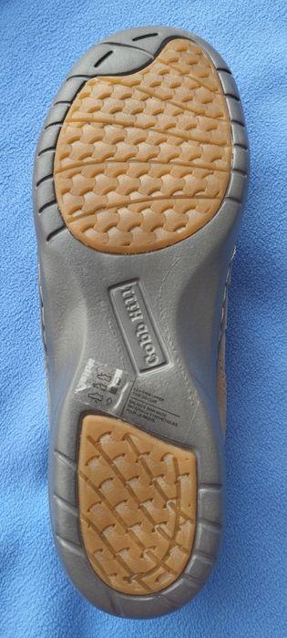Damskie buty wsuwane Cob Hill z USA rozmiar 38 wkł 24,5