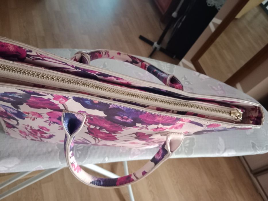 Duża torebka w kwiaty