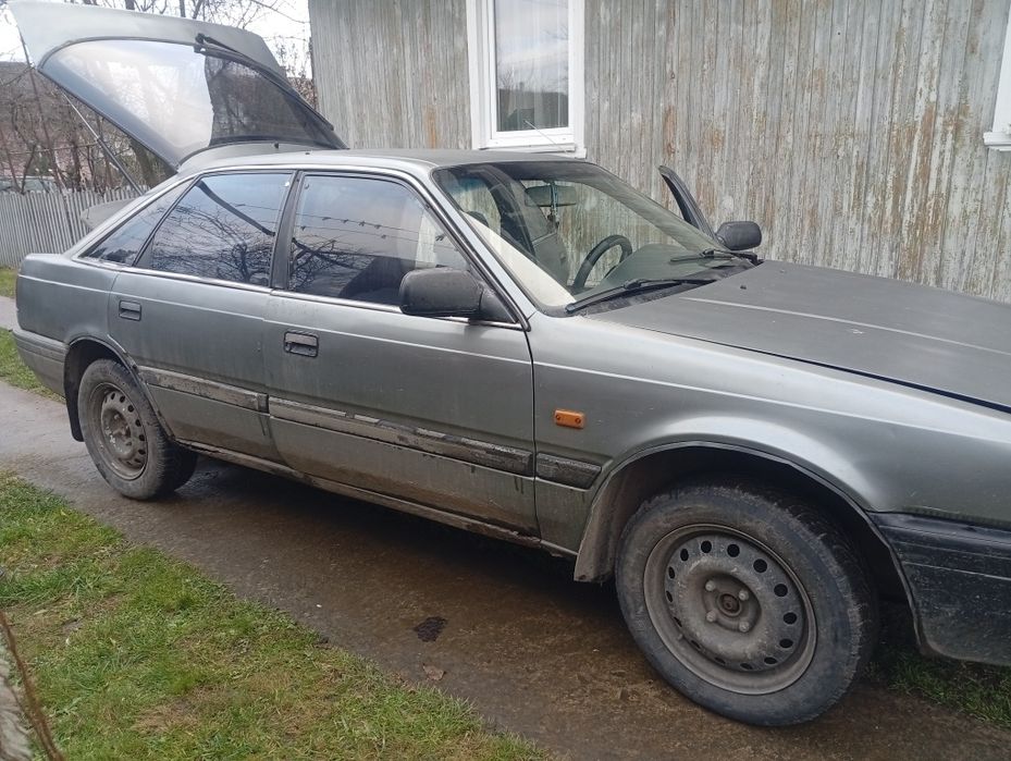 Мазда 626 .. бензин