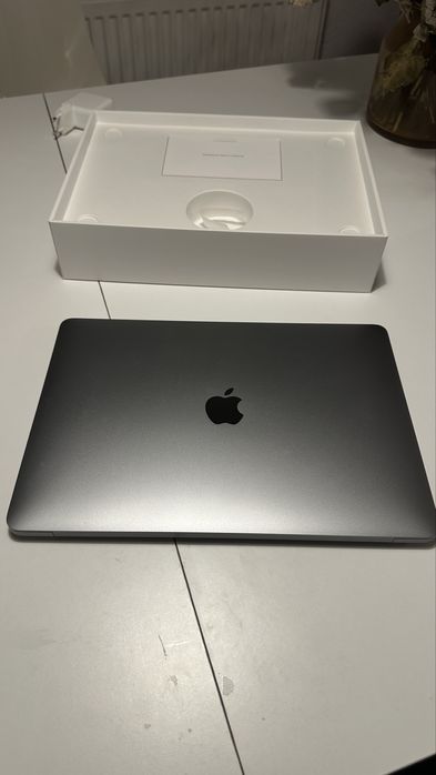 Laptop APPLE MacBook Air13,3 RetinaM1