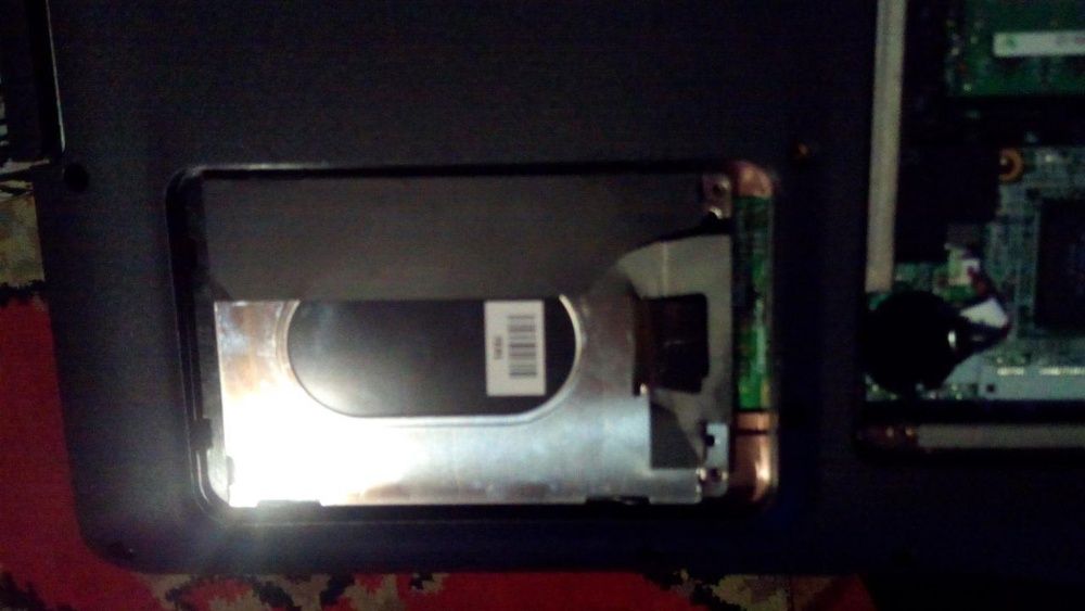 остатки hр dv9000 гарний стан