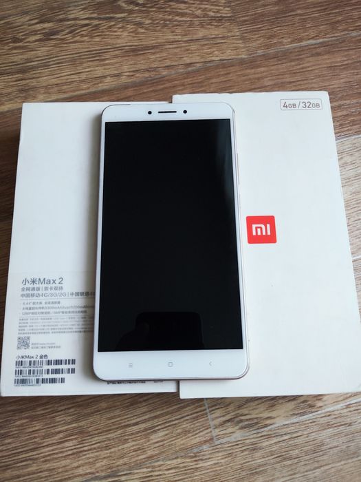 Xiaomi Mi Max 2 (4/32 ГБ) Коробка чохол