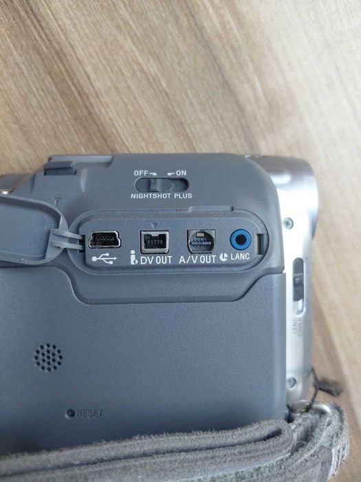 Видеокамера SONY Handykat DCR _HC17E