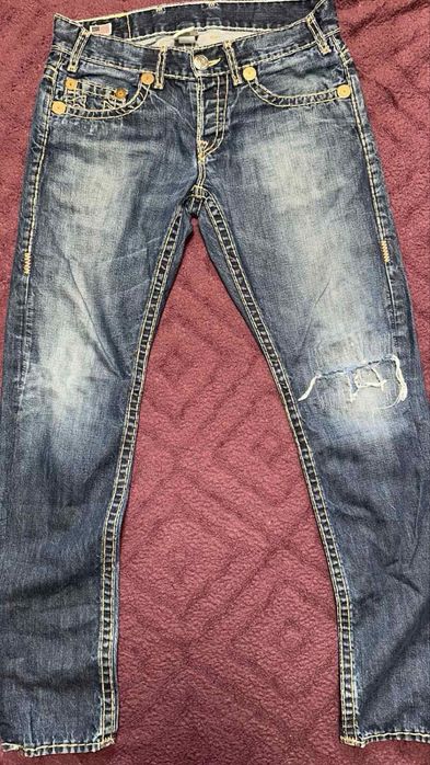 Джинсы True Religion