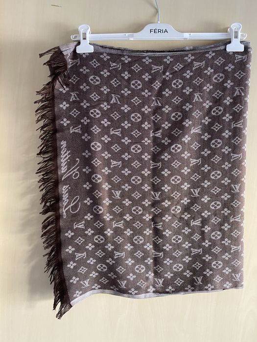 Szalik Louis Vuitton