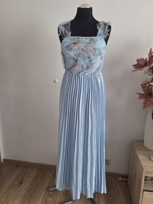 Piękna pastelowa błękitna sukienka plisowana 36 nowa baby blue