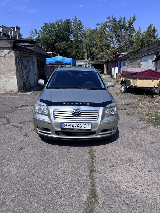 Toyota avensis 2005