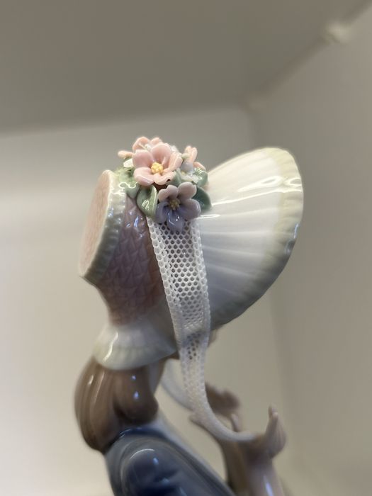 Lladró “De paseo con el perro - 1537” Com caixa