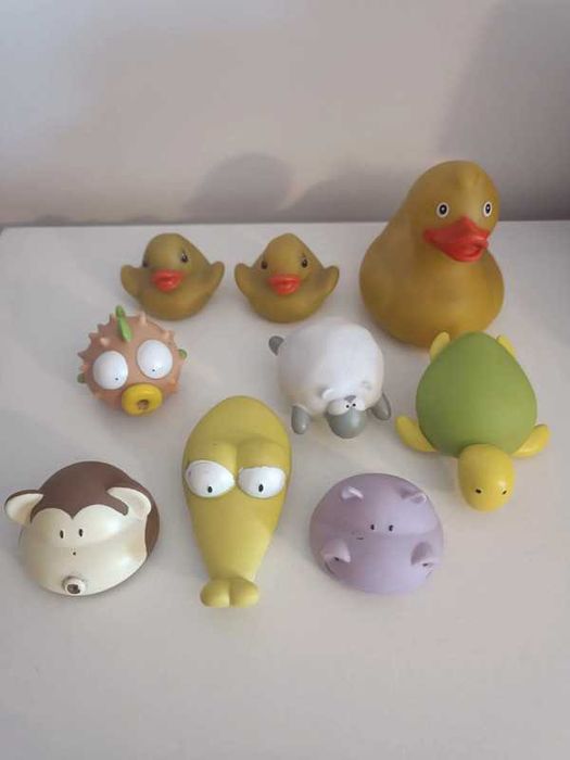 Vários brinquedos a 5€ cada