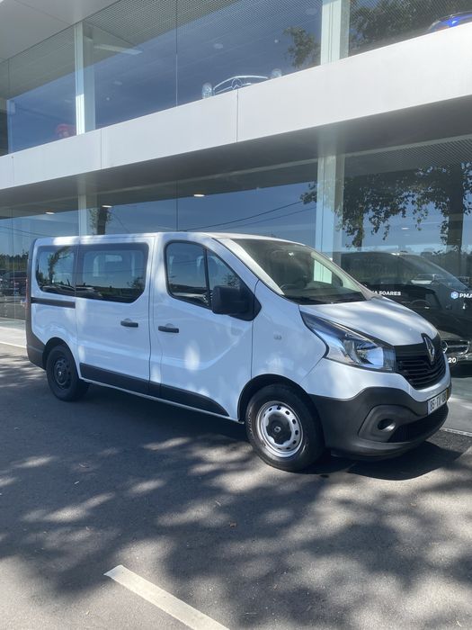 Renault Trafic 1.6 dCi Nacional • 9 Lugares