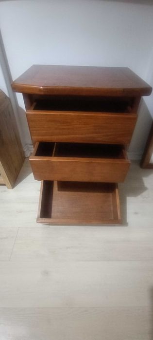 Mesa de cabeceira