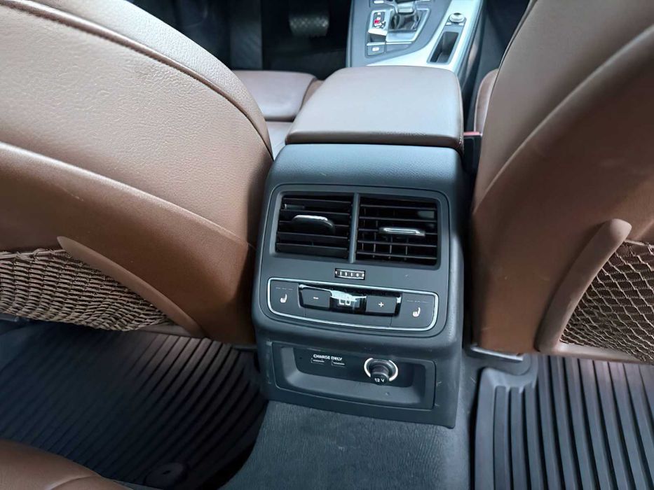Audi A4      2019
