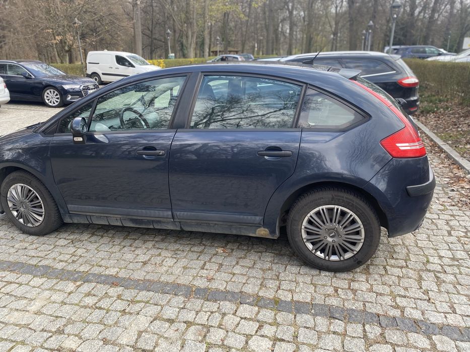 Sprzedam Citroen C4 1.4 16 V