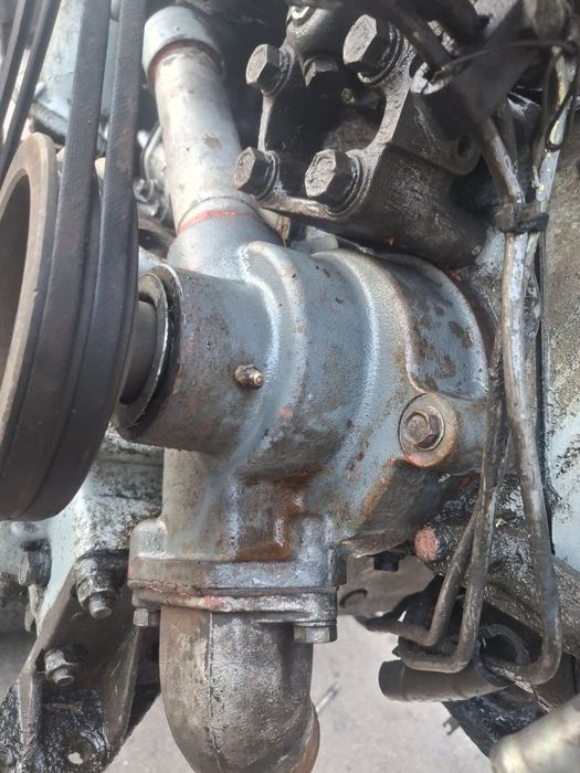 Двигун Камаз першої комплектації.