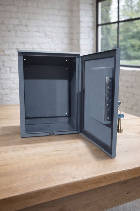 Бокс-електрощит під зарядку для електромобіля 500*400*200