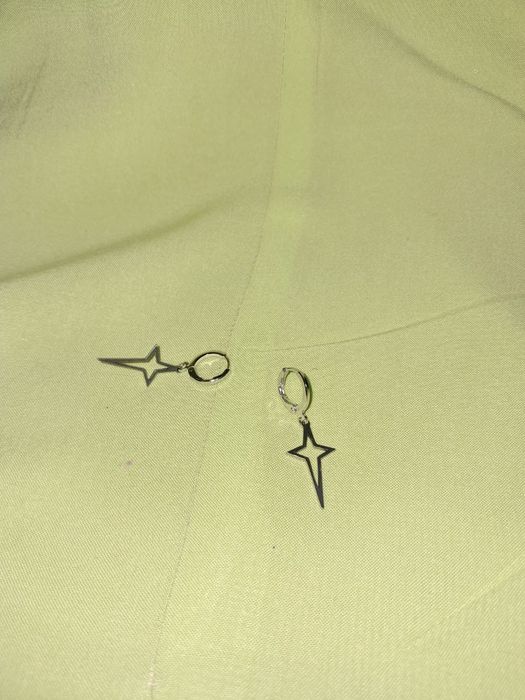 Сережки жіночі нові