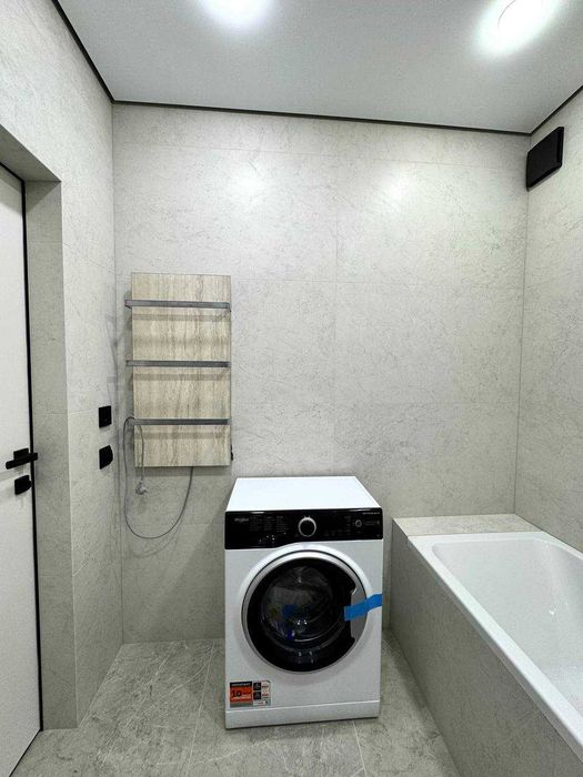 1 кімнатна квартира на Щасливому з ремонтом !